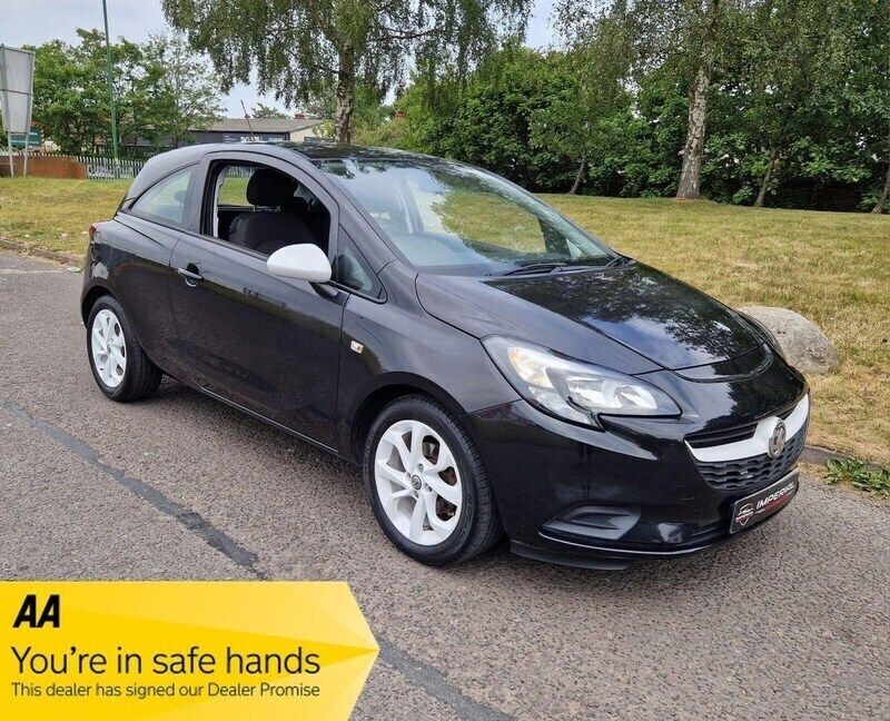 Black Used 2016 Vauxhall Corsa Hatchback | £3,750 (Good price) - Image 1/3