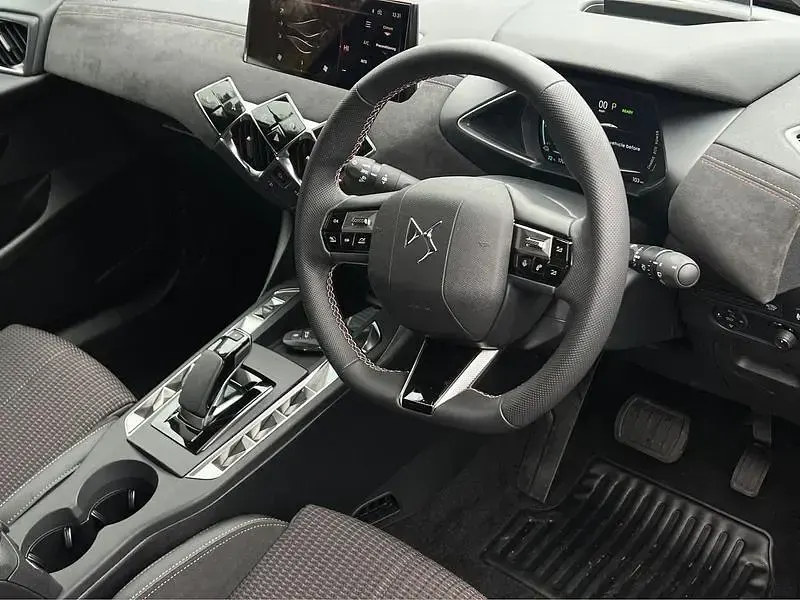 Used DS Automobiles DS3 Crossback E-Tense Performance 114 kW (156 HP) 2024 Black SUV