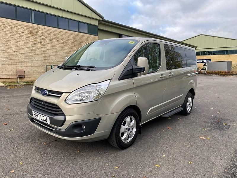 Used Ford Tourneo Titanium 130 HP (95 kW) 2017 Silver MPV
