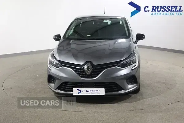 Begagnad Renault Clio V Evolution 90 HK (66 kW) 2023 Grå Halvkombi