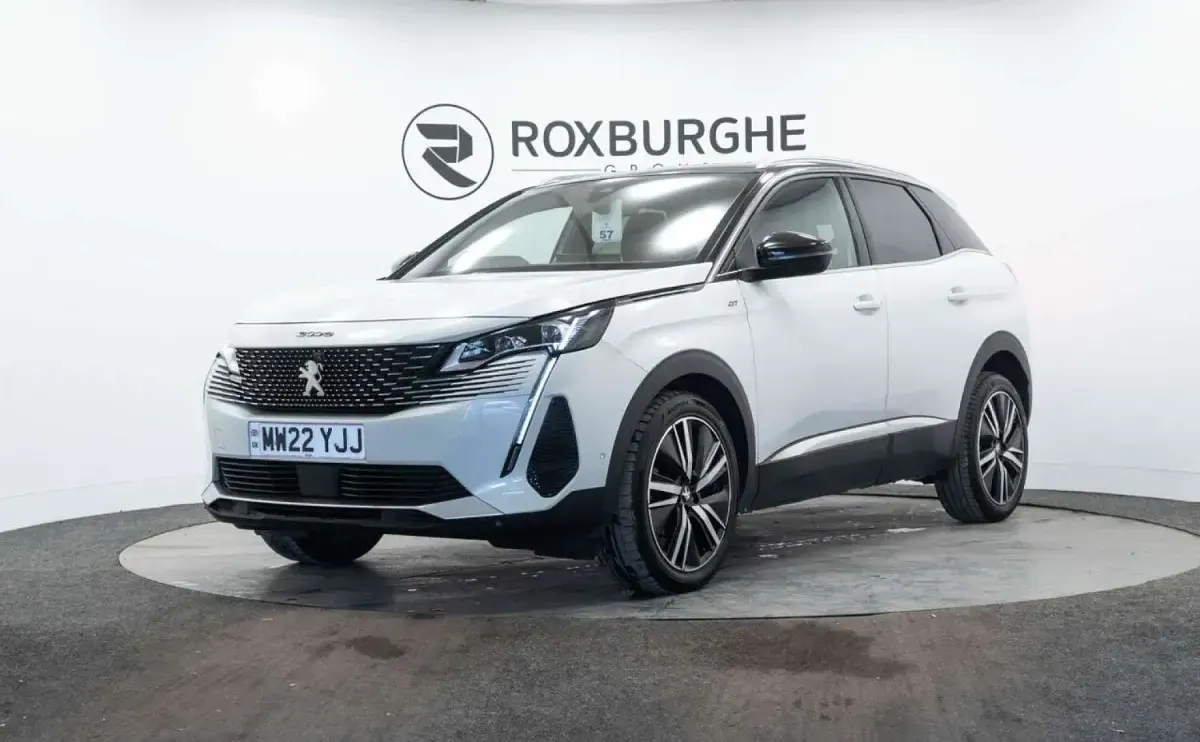 Used Peugeot 3008 Premium 130 HP (95 kW) 2022 White SUV