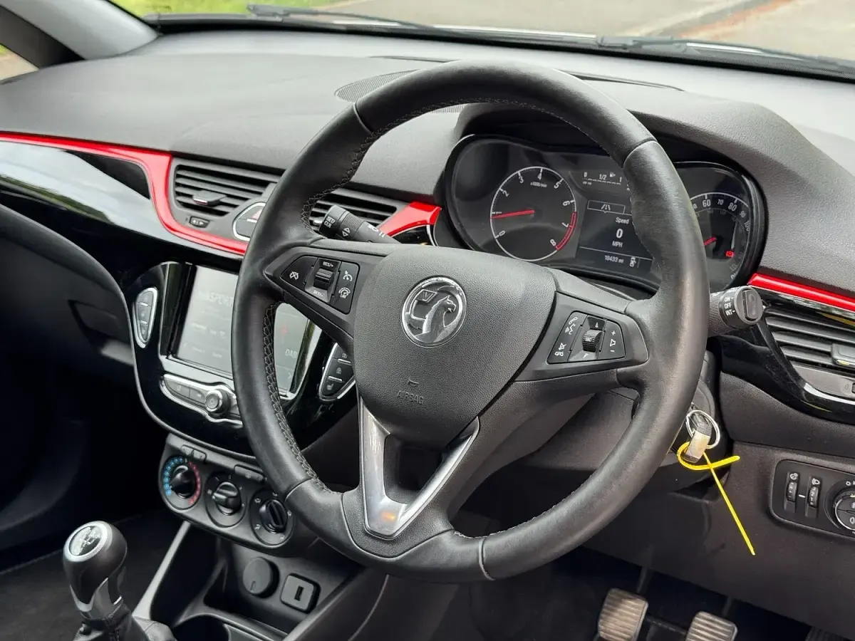 Used Vauxhall Corsa 90 HP (66 kW) 2019 Silver Hatchback