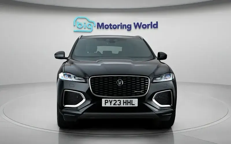 Used Jaguar F-Pace R-Dynamic 204 HP (150 kW) 2023 Black SUV