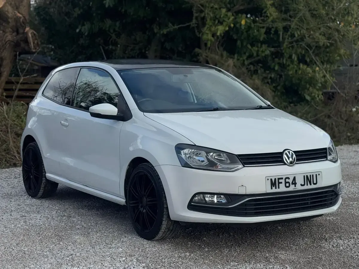 Used VW Polo SE 60 HP (44 kW) 2014 White Hatchback