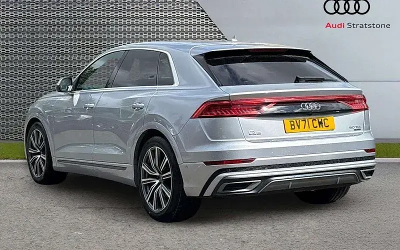 Used Audi Q8 S-Line 286 HP (210 kW) 2023 SUV