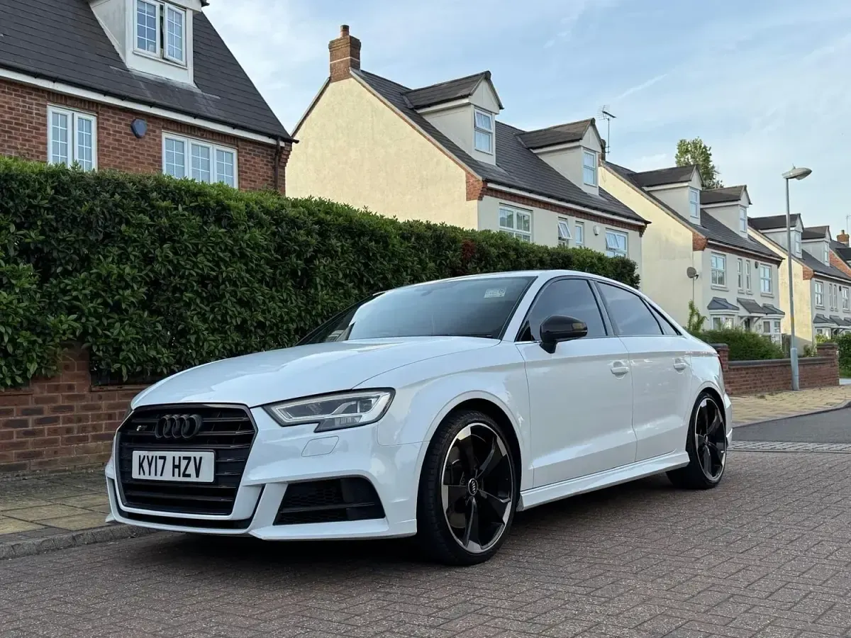 Begagnad Audi A3 2017 Vit Sedan
