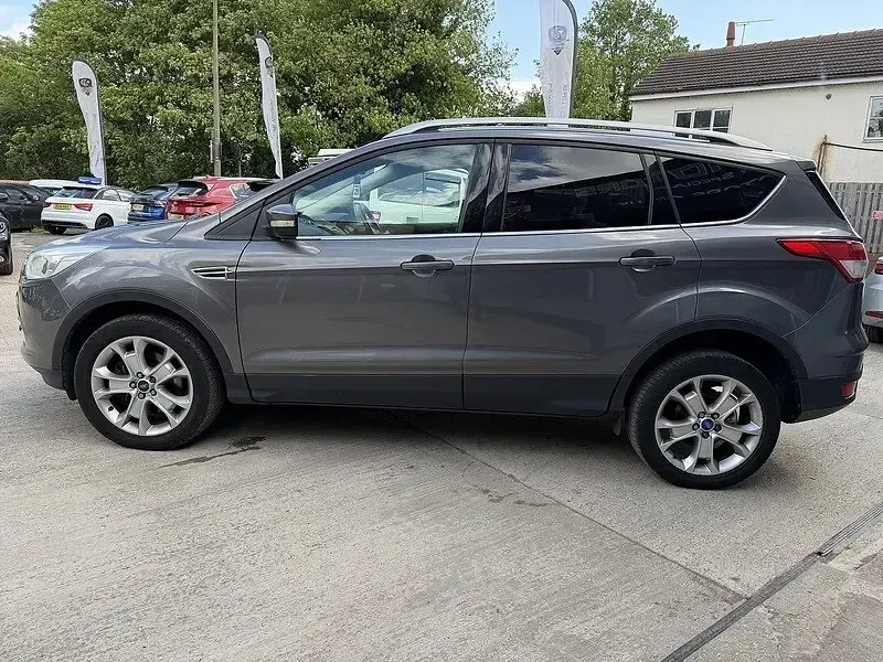 Used Ford Kuga Zetec 163 HP (119 kW) 2014 Grey SUV