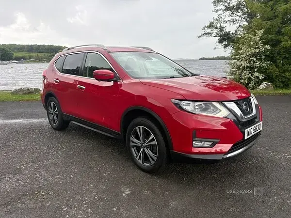 Used Nissan X-Trail N-Connecta 130 HP (95 kW) 2017 Red SUV