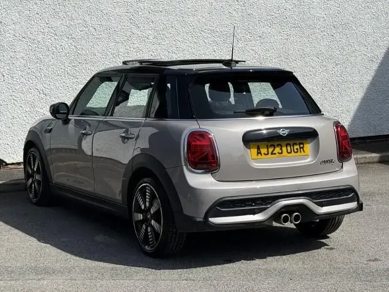 Used Mini Cooper S Exclusive 178 HP (130 kW) 2023 Grey Hatchback
