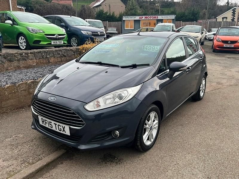 Used Ford Fiesta Zetec 82 HP (60 kW) 2015 Grey Hatchback