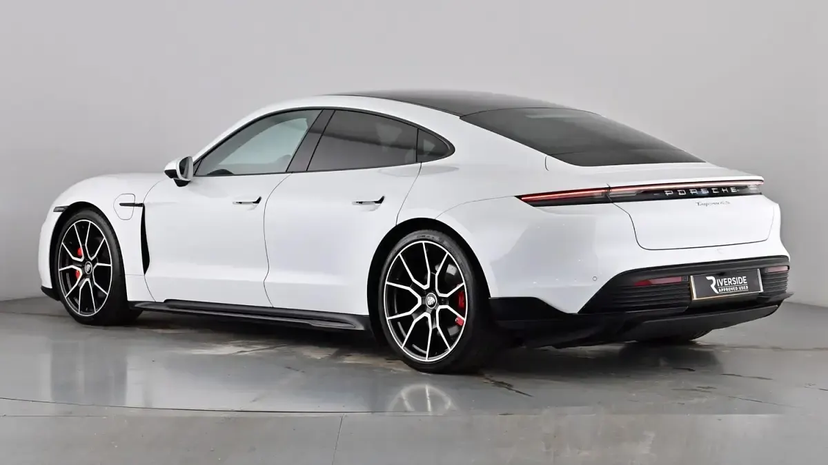 Used Porsche Taycan Performance Package 419 kW (571 HP) 2022 Carerra white Sedan