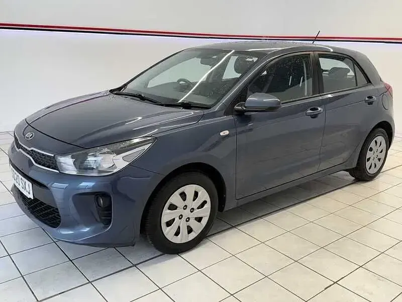 Used Kia Rio 84 HP (61 kW) 2020 Blue Hatchback