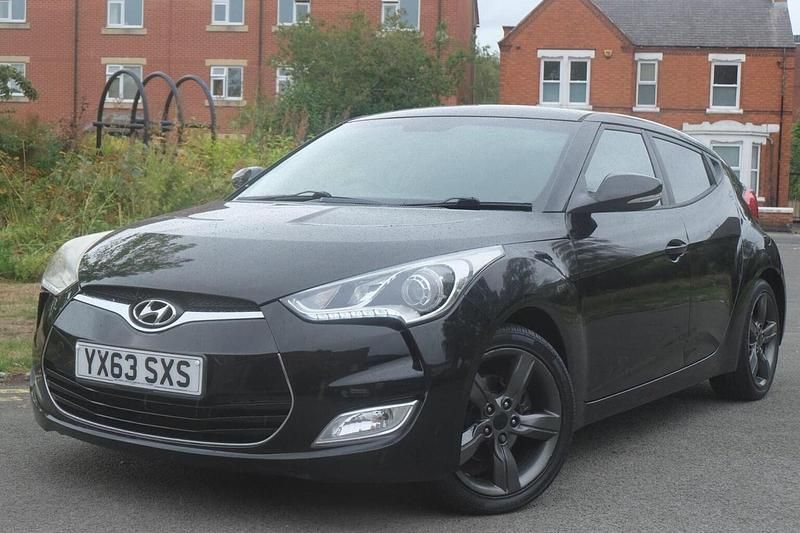 Black Used 2013 Hyundai Veloster Hatchback | £2,850 (Fair price) - Image 1/4