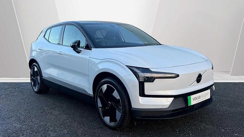 White New 2025 Volvo EX30 Performance SUV | £28,291 (Good price) - Image 1/4