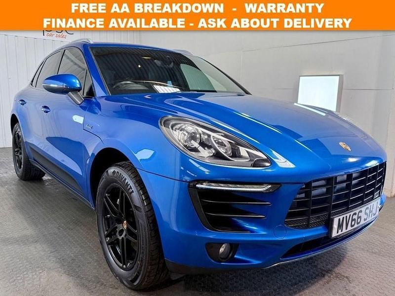 Blue Used 2016 Porsche Macan SUV | £19,995 (Fair price) - Image 1/3