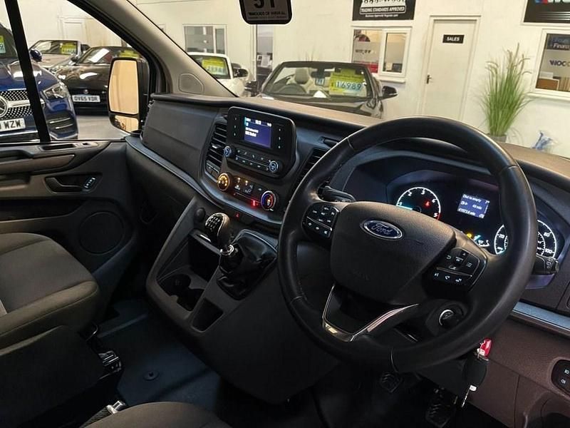 Used Ford Tourneo S 130 HP (95 kW) 2022 White MPV