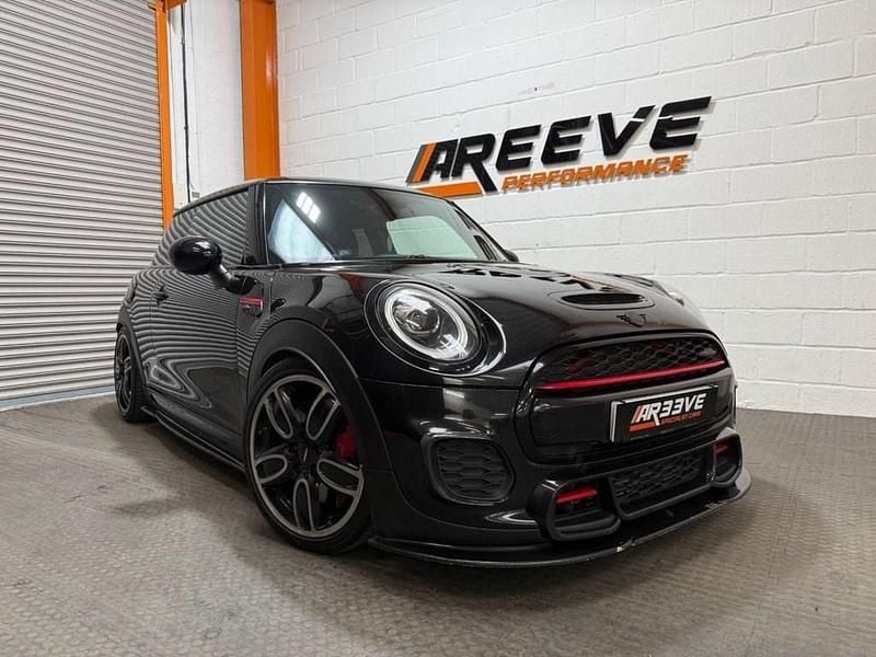 Used Mini John Cooper Works 320 HP (235 kW) 2018 Black Hatchback