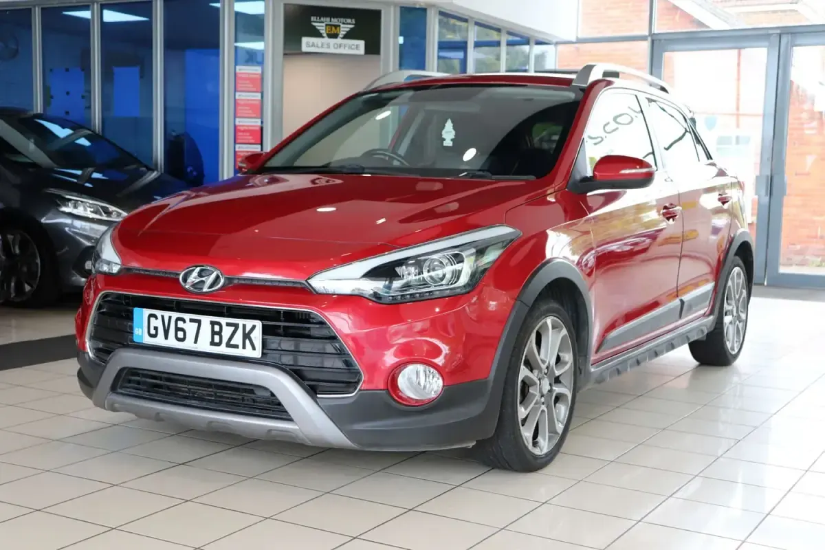 Begagnad Hyundai i20 Active 2017 Röd Halvkombi
