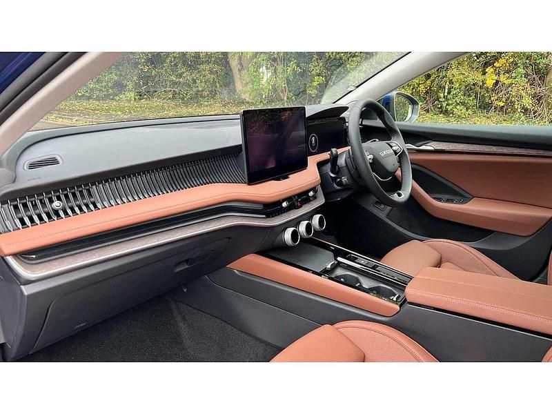 Used Skoda Superb SE L 193 HP (141 kW) 2025 Blue Estate