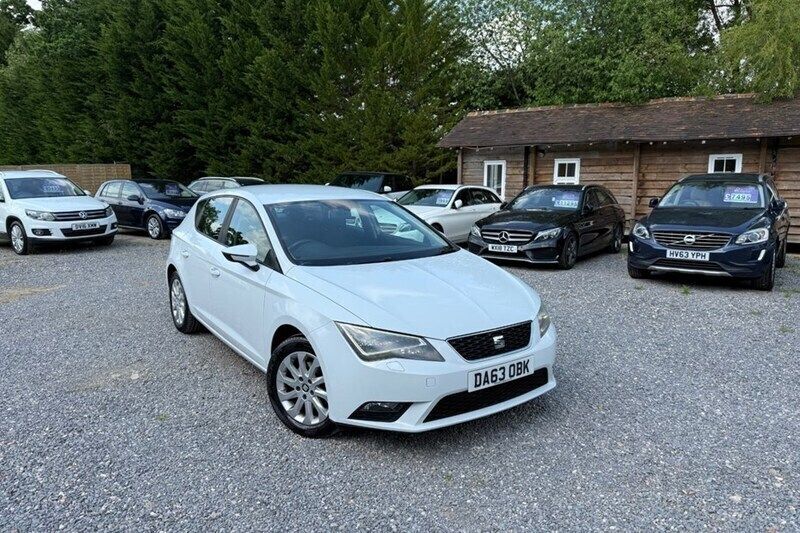 White Used 2013 Seat Leon SE Hatchback | £4,295 (Fair price) - Image 1/1