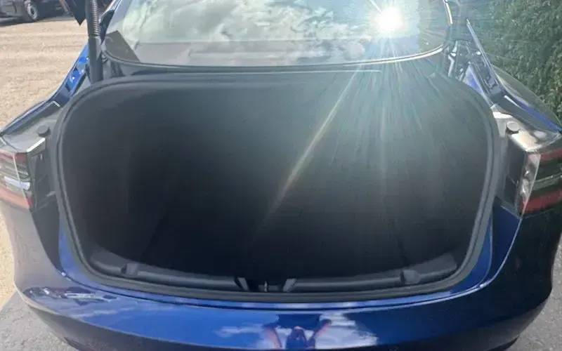 Used Tesla Model 3 Standard Range 180 kW (245 HP) 2020 Blue Sedan
