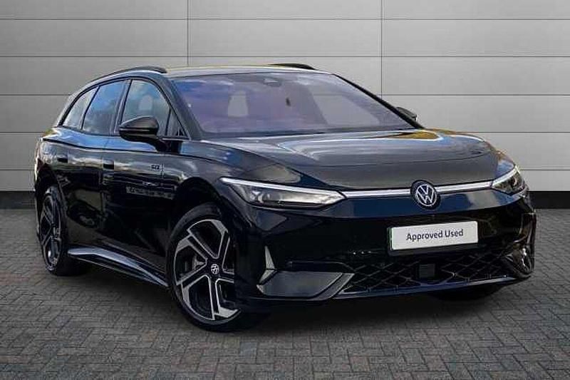 Grenadilla black New 2025 VW ID.7 GTX Hatchback | £49,891 (Fair price) - Image 1/4