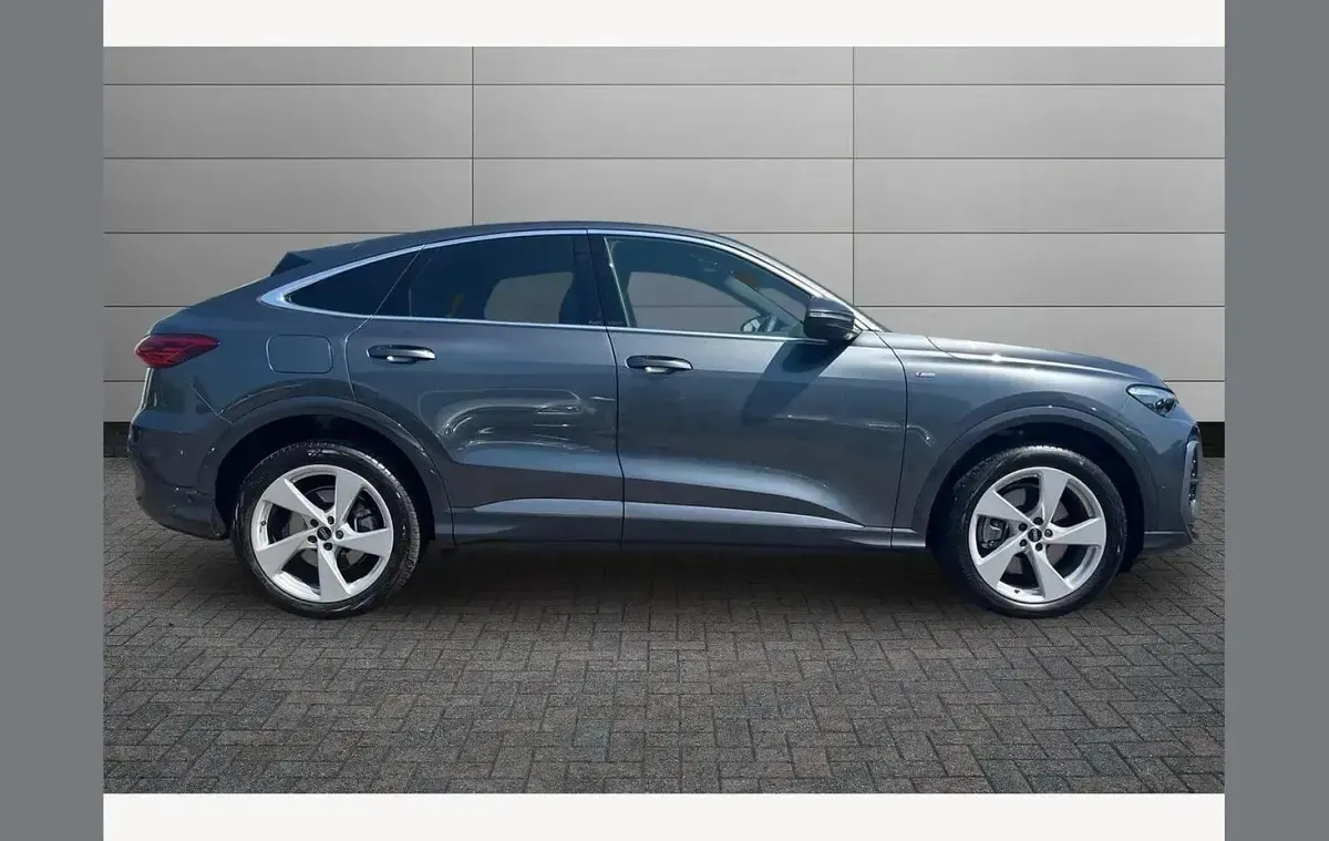 Used Audi Q5 S-Line 204 HP (150 kW) 2026 Grey SUV