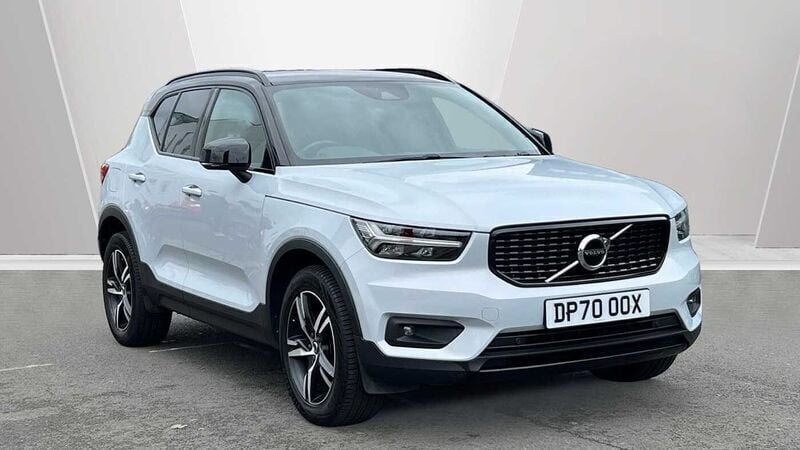 Used 2021 Volvo XC40 R-Design SUV | £20,390 (Fair price) - Image 1/3