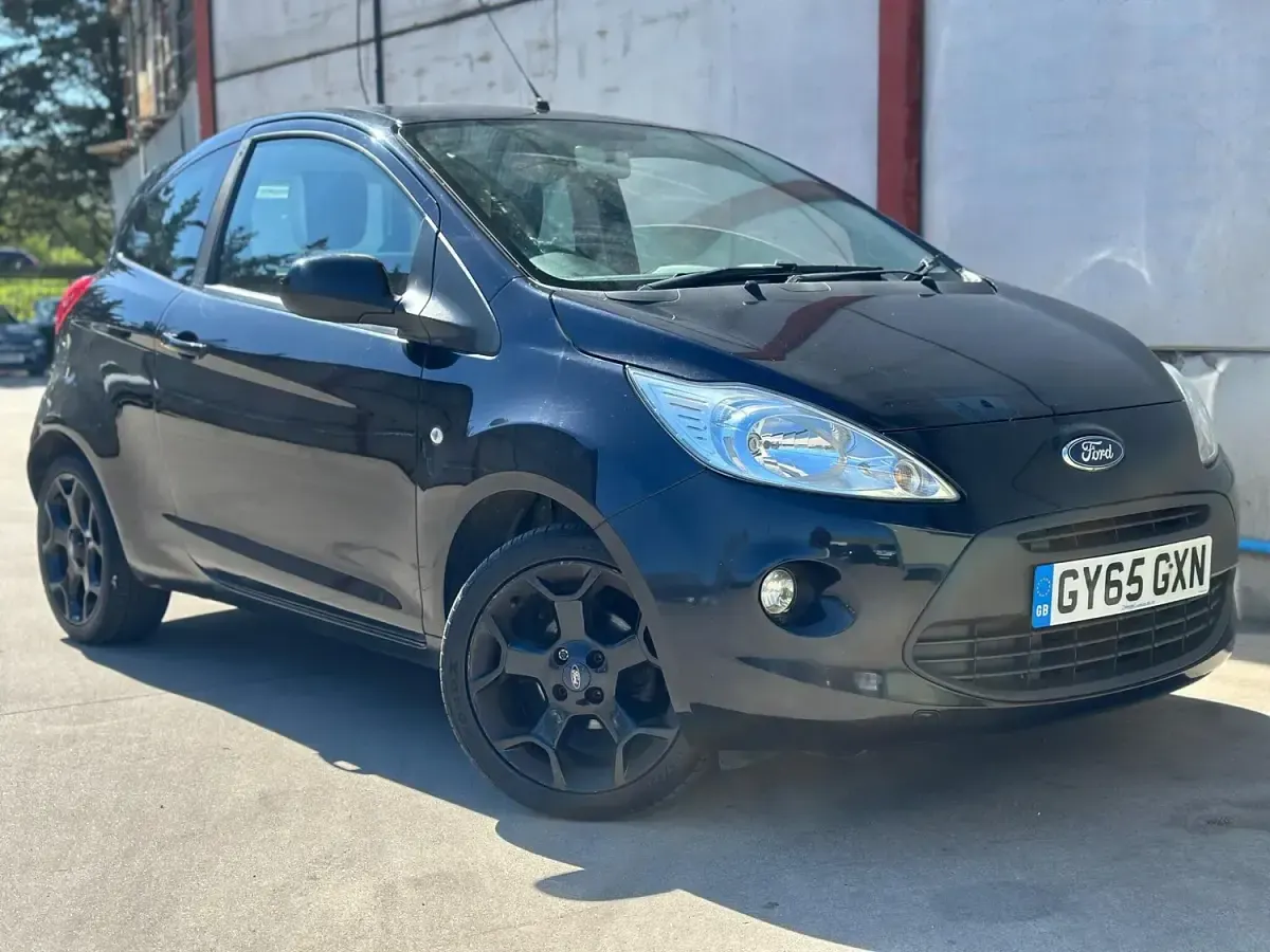Used Ford Ka Zetec 69 HP (50 kW) 2015 Black Hatchback