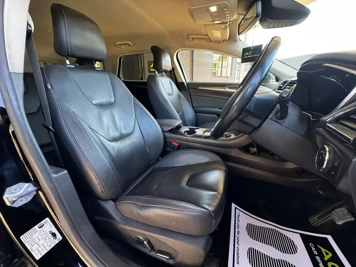 Used Ford Mondeo Titanium 150 HP (110 kW) 2019 Black Estate
