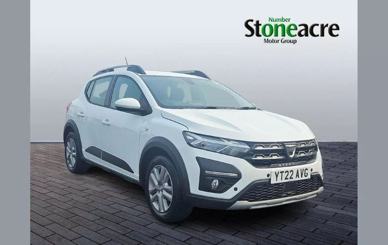 White Used 2022 Dacia Sandero Comfort Hatchback | £11,595 (Fair price) - Image 1/4