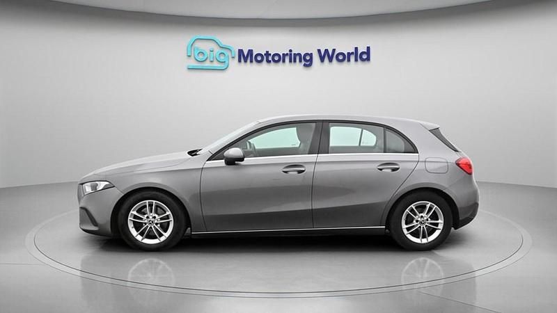Used Mercedes A180 SE 136 HP (100 kW) 2019 Grey Hatchback