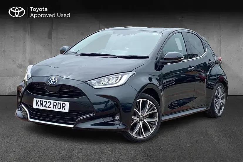 Used Toyota Yaris Hybrid 116 HP (85 kW) 2022 Black Hatchback