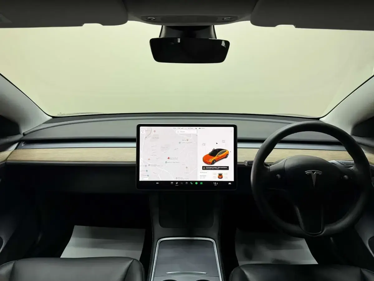Używany Tesla Model 3 Standard Range Plus 366 kW (498 KM) 2021 Szary Sedan/Limuzyna