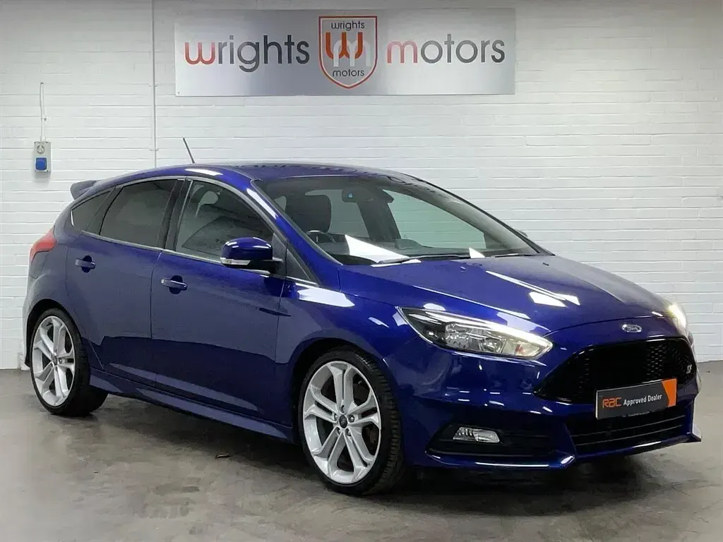 Käytetty Ford Focus ST 2018 Sininen Viistoperä