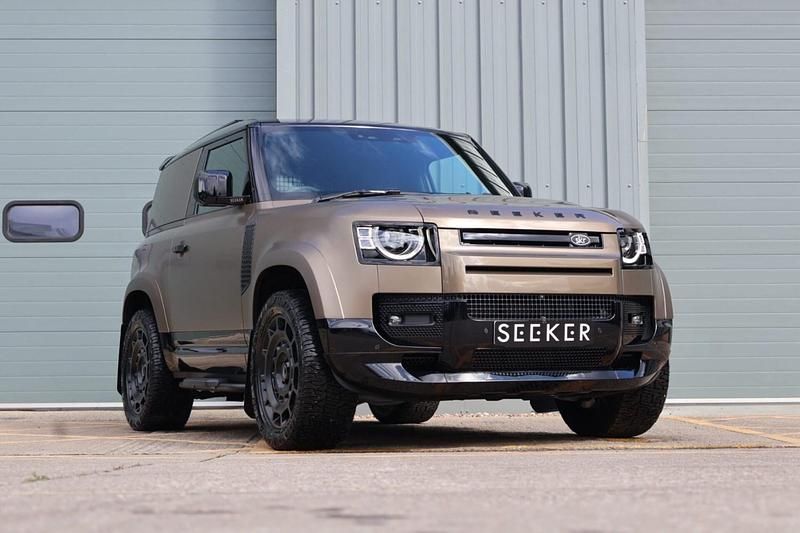 Used Land Rover Defender HSE Dynamic 350 HP (257 kW) 2025 Brown SUV