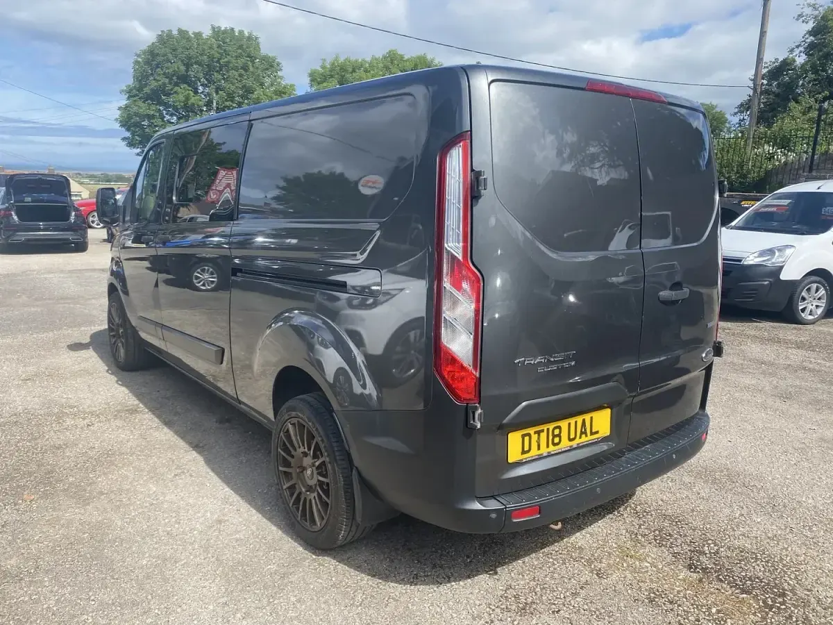 Used Ford Transit Custom 105 HP (77 kW) 2018 Grey Van