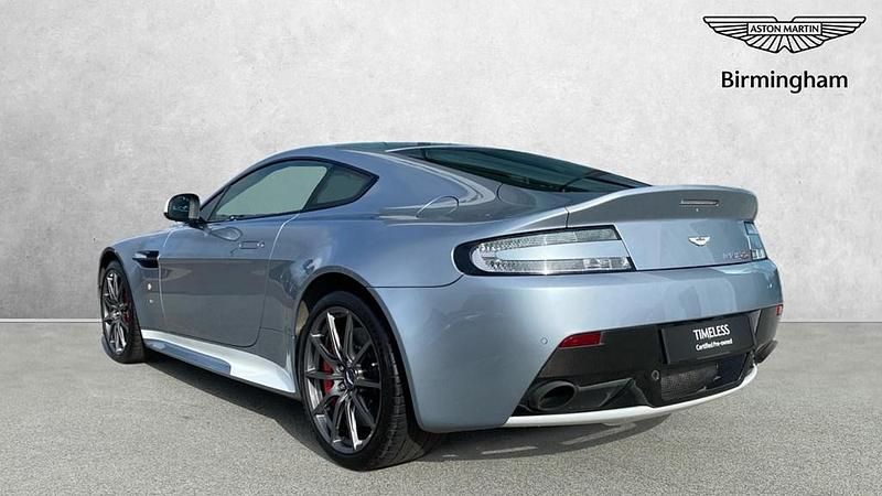 Used Aston Martin Vantage 565 HP (415 kW) 2016 Silver Coupe