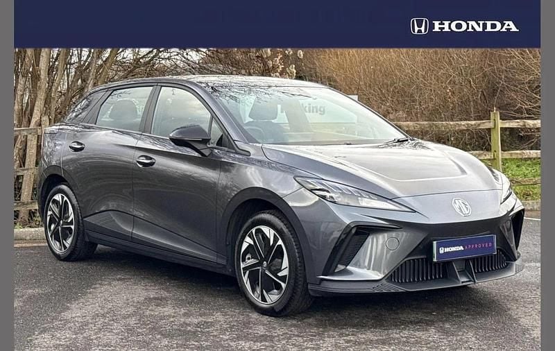 Grey Used 2024 MG MG4 EV SE Hatchback | £16,250 (Fair price) - Image 1/4