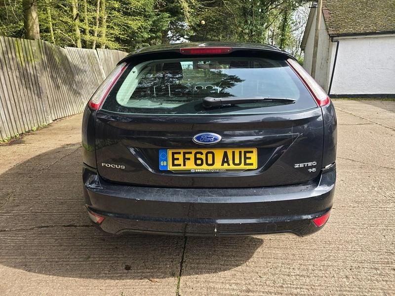 Used Ford Focus Zetec 99 HP (72 kW) 2011 Black Hatchback