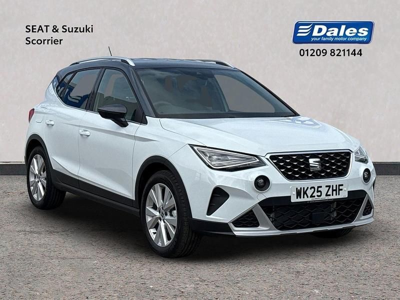 White New 2025 Seat Arona Xperience SUV | £22,500 (Expensive) - Image 1/4