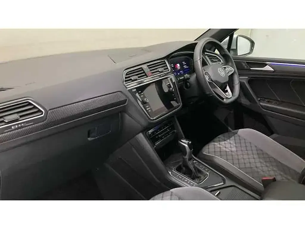 Used VW Tiguan R-line Edition 150 HP (110 kW) 2023 Silver SUV