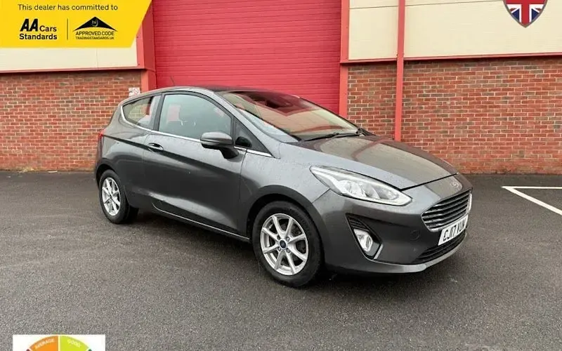 Begagnad Ford Fiesta Zetec 86 HK (63 kW) 2019 Halvkombi