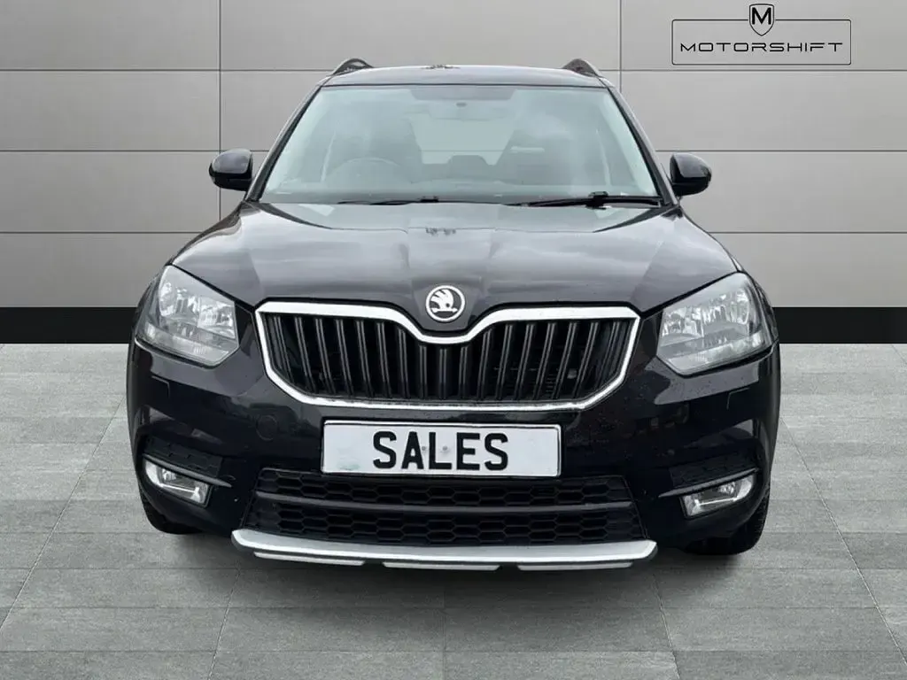 Used Skoda Yeti SE 105 HP (77 kW) 2016 Black SUV