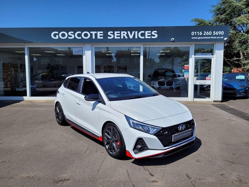 Used Hyundai i20 2023 White Hatchback
