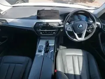 Used BMW 520 Comfort Edition 184 HP (135 kW) 2020 White Sedan