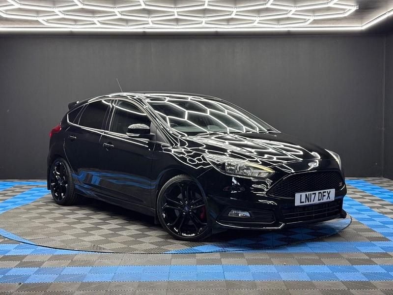 Black Used 2017 Ford Focus ST Hatchback | £9,290 (Super price) - Image 1/4