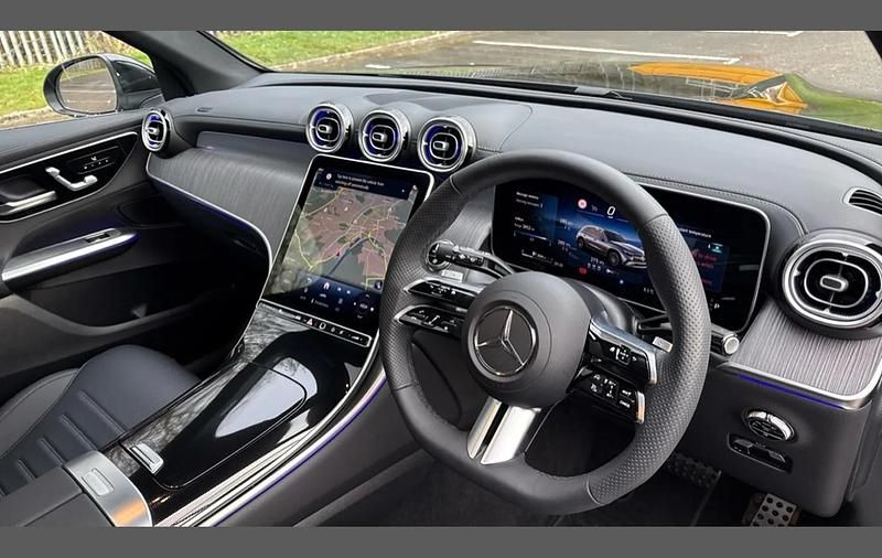 Used Mercedes GLC220 AMG Line Premium 197 HP (144 kW) 2025 Black SUV