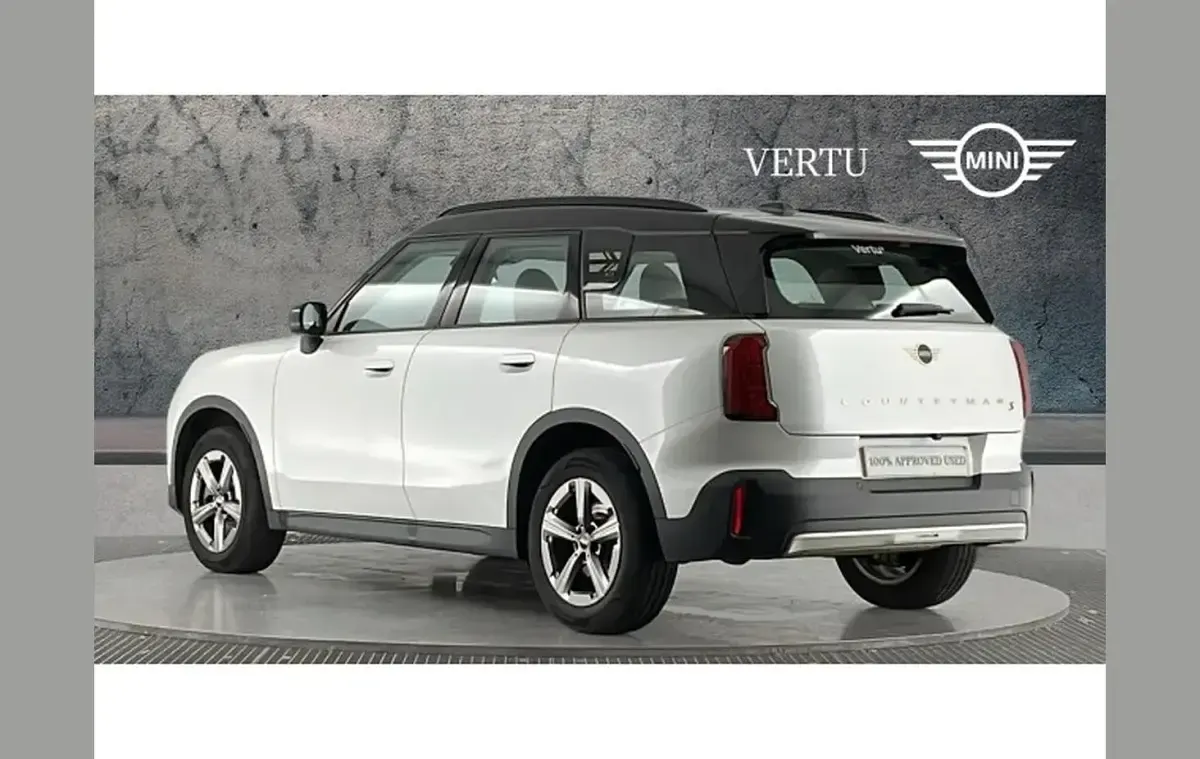 Used Mini Countryman Classic 214 HP (157 kW) 2024 White SUV