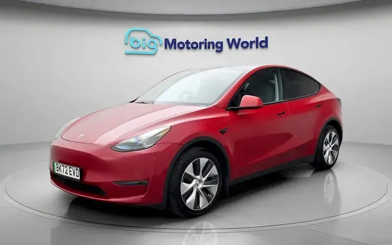 Used Tesla Model Y Long Range AWD 286 kW (389 HP) 2025 SUV